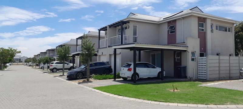 3 Bedroom Property for Sale in Buhrein Western Cape